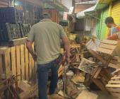 Comerciantes almacenan gran cantidad de basura 