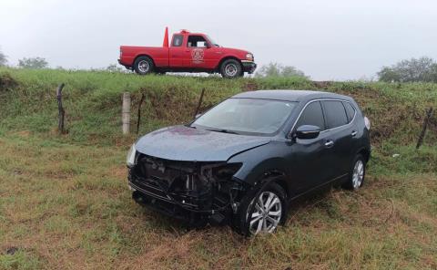 SE ACCIDENTÓ  UNA CAMIONETA  
