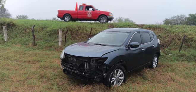 SE ACCIDENTÓ  UNA CAMIONETA  
