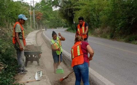 Áreas limpias procuran en orillas de carretera