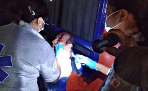Herido al sufrir caída