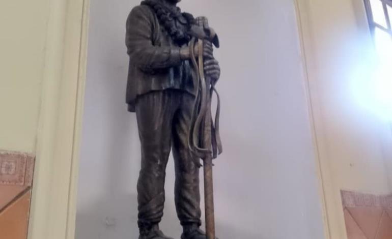 Estatua del Gobernador Huasteco "sin difusión"