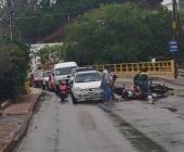 Chocaron dos motociclistas  