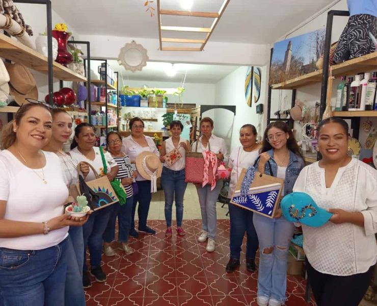 
Artesanas asistirán  a festival de Laredo
