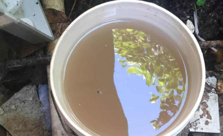 Familias pagan tarifas altas por agua "sucia"