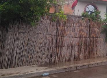 MUJER GRAVE AL   CAER DE AZOTEA