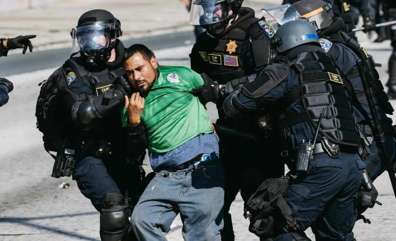 Regresan paisanos por voluntad propia