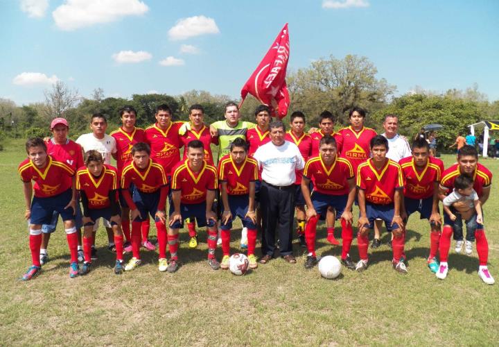 San Rafael Pirma Tamazunchalecampeón en la Pitahaya en 2013