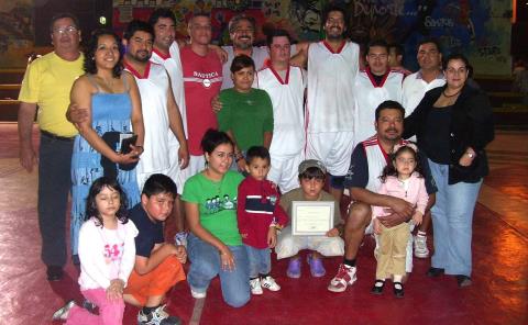 Los Moros lograron título de ensueño en veteranos 2009

