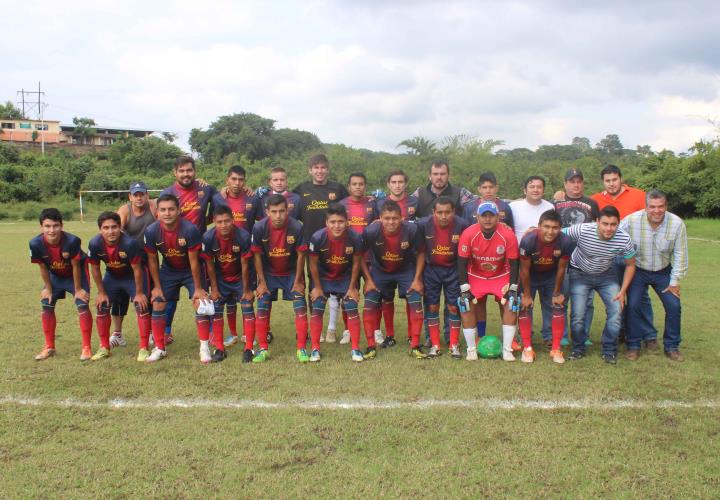 Codesol campeón en futbol de Chapulhuacanito en 2014