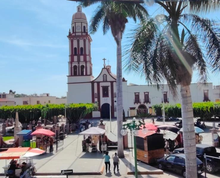Comerciantes esperan la llegada de paisanos