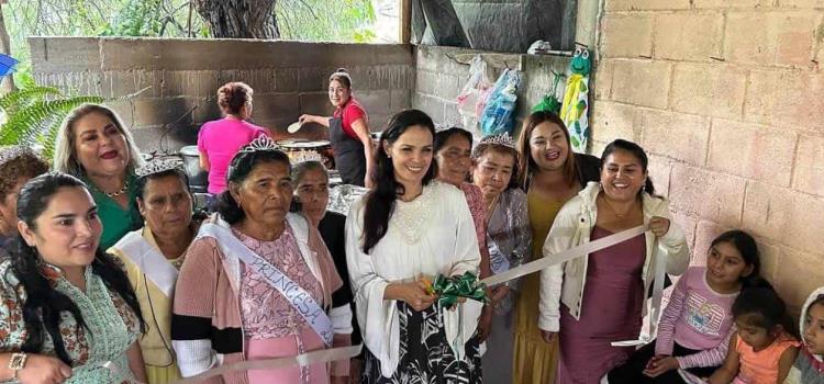 Inauguran vagón comunitario 