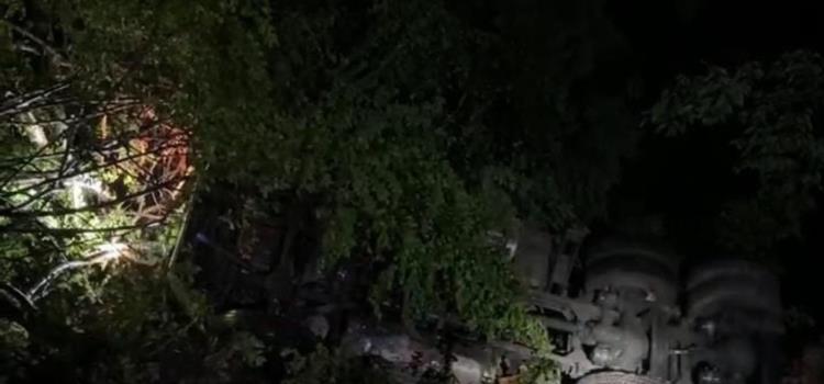 ¡TRÁILER AL BARRANCO!