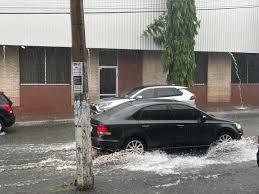 Exhortaron a manejardespacio por mal clima 