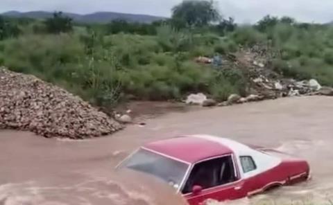 ¡ARROYO LOS  ARRASTRÓ!
