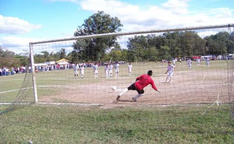 Historia de la Cruz campeón en 2011 venció a Tacial 3-1