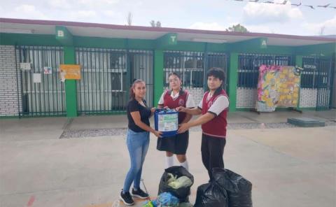 CBTa 187 realizó la donación de tapitas
