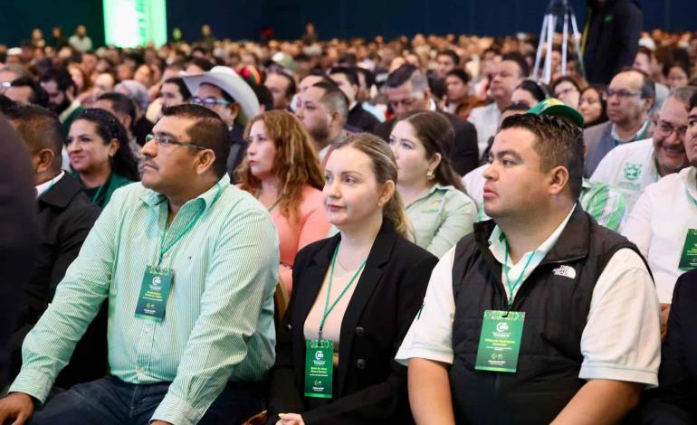 Presidenta municipal participó en la toma de protesta del Consejo Estatal de Transporte