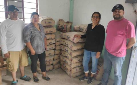 Gobierno entregó 2 Tons. de cemento 

