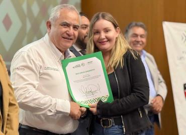 Compromiso firme de Marichuy en defensa de los animales