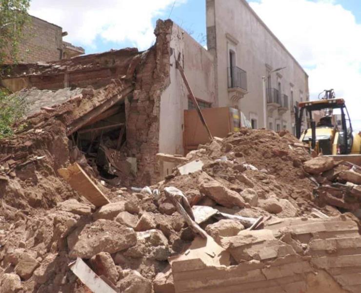 Fincas en riesgo de derrumbarse
