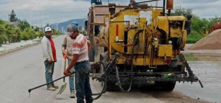 Alcalde, Arnulfo Urbiola Román, rehabilita arterias luego de los daños por lluvias Alcalde, Arnulfo Urbiola Román, rehabilita arterias luego de los daños por lluvias