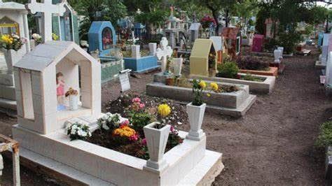 Ritos de brujería  en cementerios 
