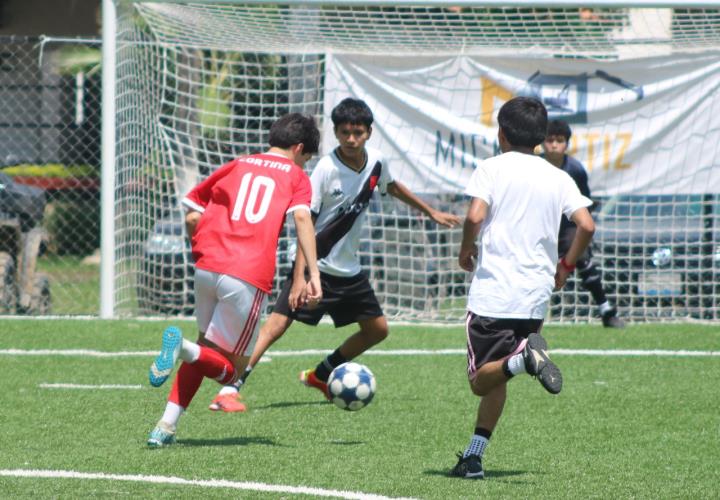 Huastecos FC goleó a Farmacia Santa María