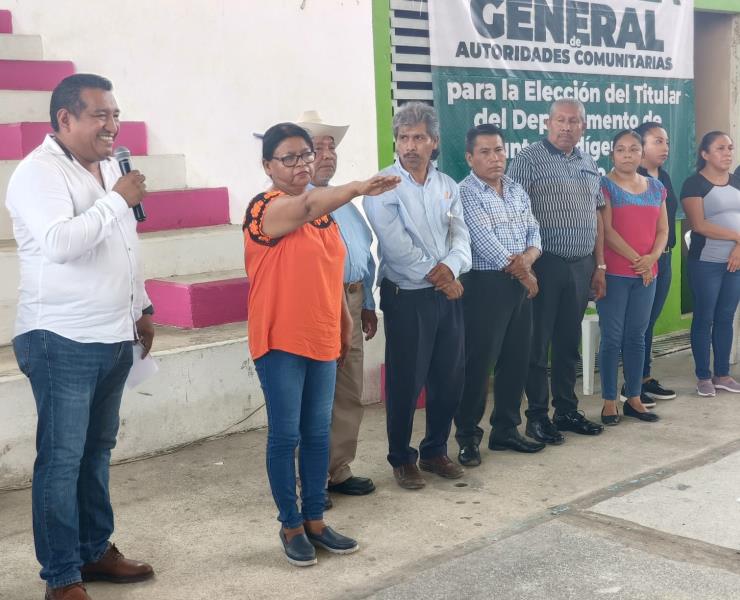 Presidente Municipal tomó protesta a la nueva Titular de Asuntos Indígenas 


