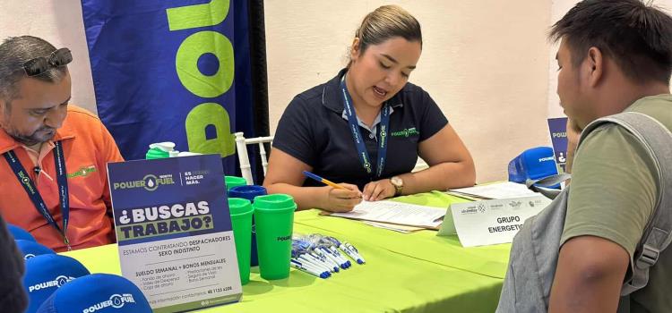 Ofrecen fuentes de empleo a vallenses Ofrecen fuentes de empleo a vallenses