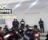 Chocaron camioneta y auto en la Juárez        