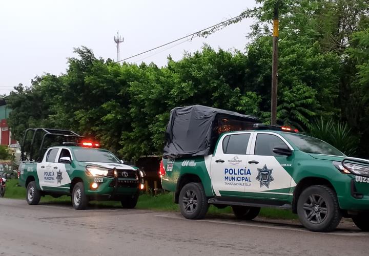 CAMIONETA SALIÓ DEL CAMINO