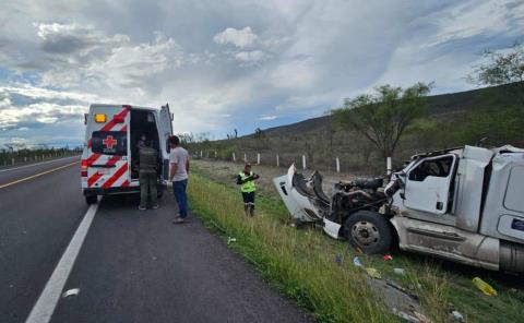 Trailero grave en accidente 
