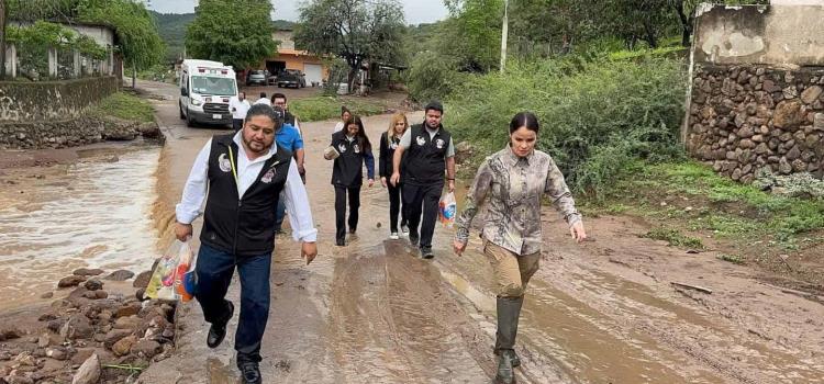 El SMDIF brindó apoyo directo en Cieneguilla El SMDIF brindó apoyo directo en Cieneguilla