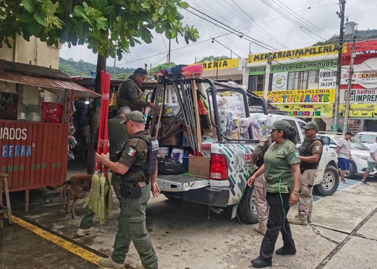Entregó Estado apoyo a familias damnificadas