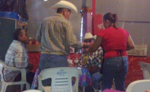 Corre mucho alcohol en el municipio 
