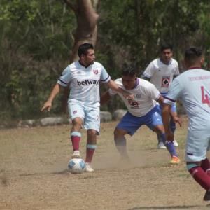 Abre la fiesta grande del futbol master del Amajac