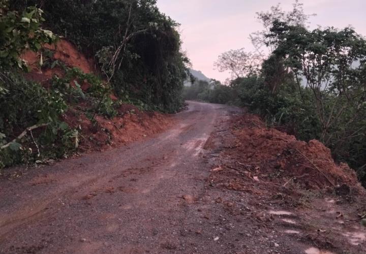 Reabrieron paso a Tlaxco tras tromba