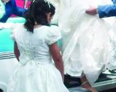 Adultos se casan con niñas