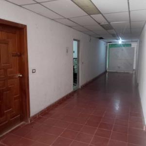 Abandonan oficinas funcionarios locales