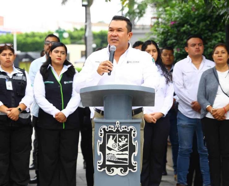 Redoblar esfuerzos pidió Arnulfo Urbiola
