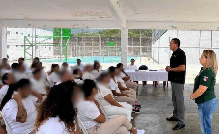 Defensores jurídicos visitaron penal Xolol