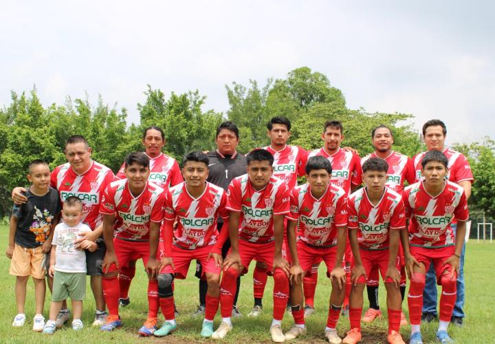 Rayos FC campeón en 1ra. fuerza del futbol municipal 7