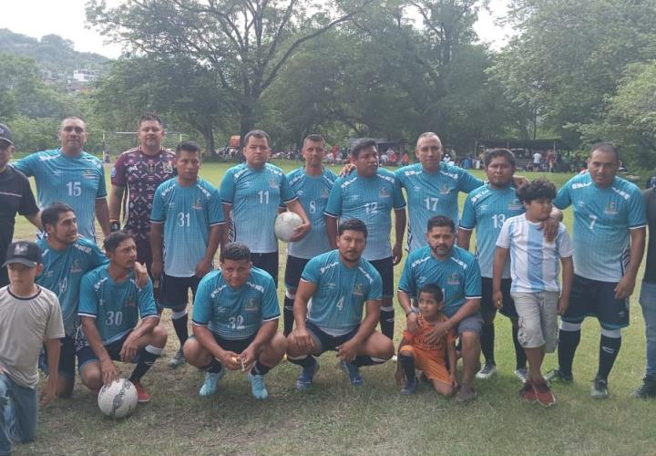 Fuerza Azul ganó 1-0 y San Martín 0-0 contra Pisaflores