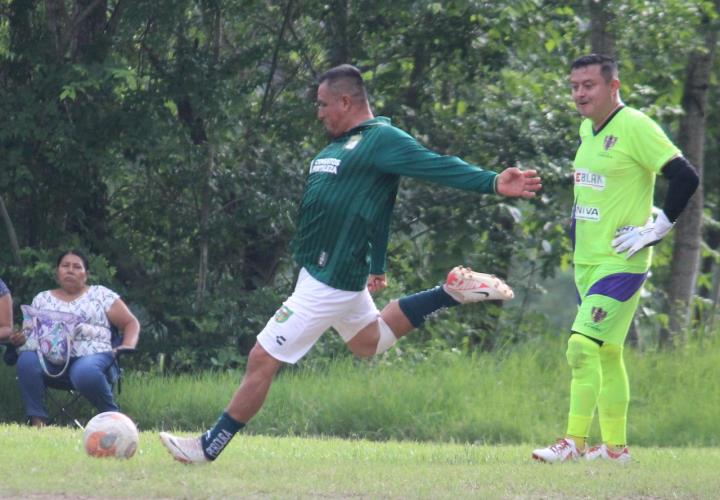 San Rafael vs. La Morelos en estelar de Temamatla