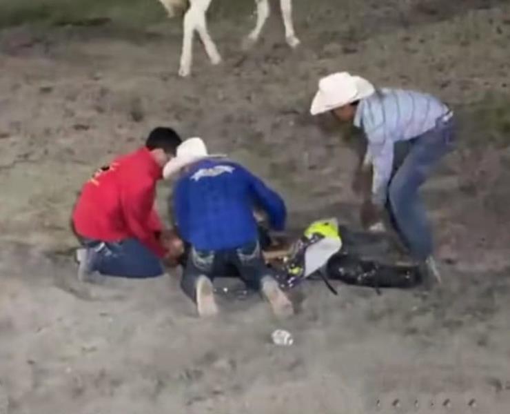 JINETE MURIÓ TRAS AGONIZAR
