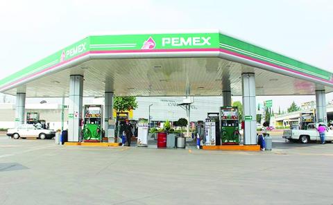 Trafican gasolina