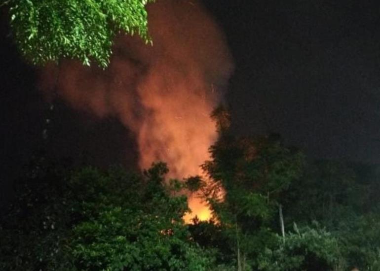

INCENDIO ACABÓ CON UNA VIVIENDA    

