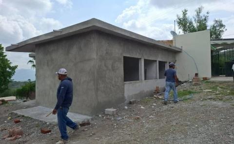 Avanza construcción de oficinas del R.C
