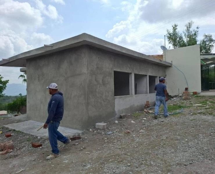 Avanza construcción de oficinas del R.C
